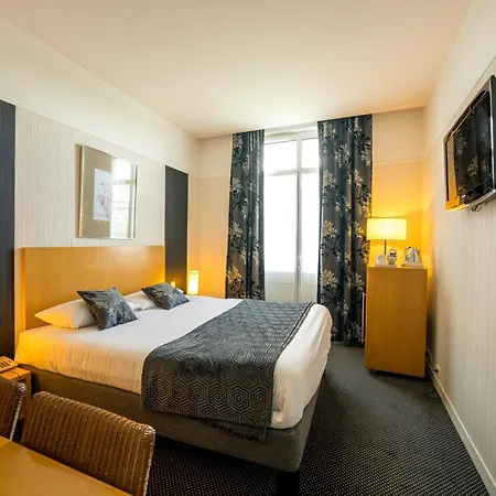 ホテル ベストウエスタン アダージョ ソミュール