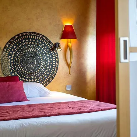 Western Adagio Hotel 3*