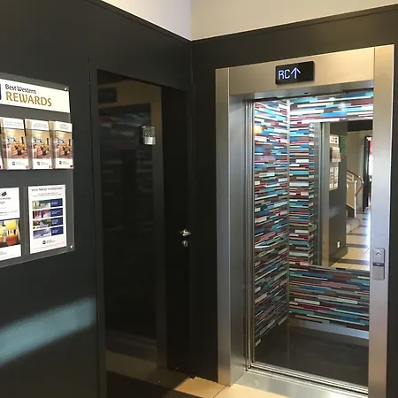 호텔 Western Adagio 3*