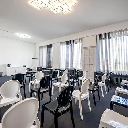 Hotel Western Adagio 3*