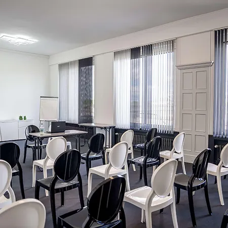 ホテル ベストウエスタン アダージョ ソミュール