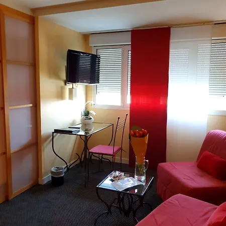 ベストウエスタン アダージョ 3* ソミュール