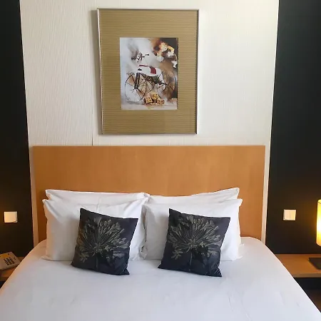 Western Adagio 호텔 쏘뮤흐