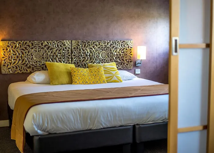 Western Adagio 3* Saumur