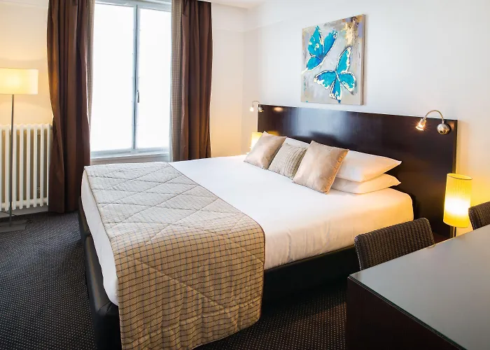 Western Adagio Hotel 3*