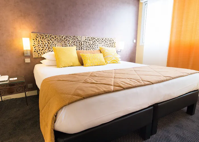 Western Adagio 3* Saumur