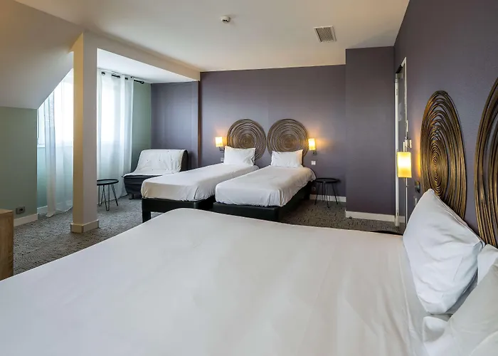 Western Adagio 3* Saumur