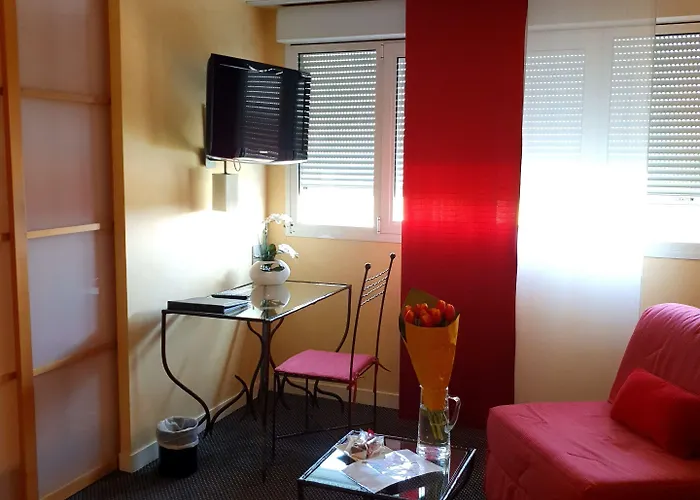 Western Adagio 3* Saumur